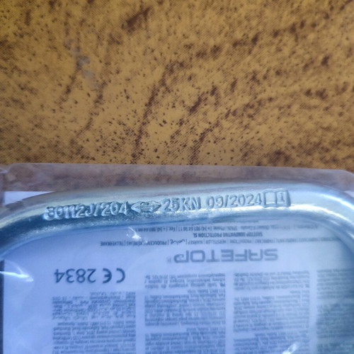 Safety Hooks 19 mm Screw Carabiner Pack of 2 New