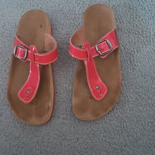 Women's slippers size 38 used, coral color