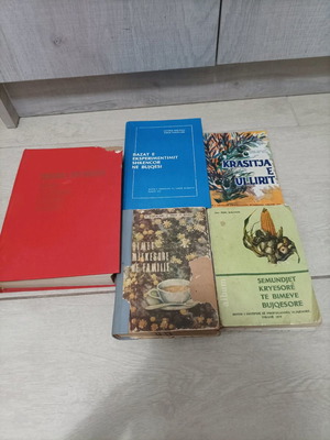 Set of Albanian agricultural books used