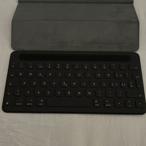Apple Smart Keyboard case for iPad, original