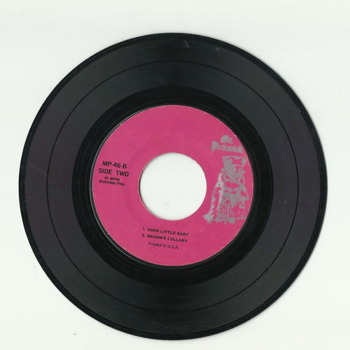 Children's vinyl record used, Rock a Bye Baby, 45 RPM