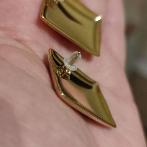 Square gold-tone earring made of stainless steel new