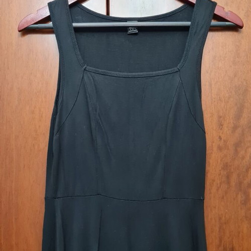 Shein midi dress new, black, fits small and medium