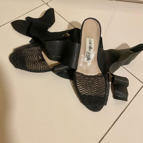 Camille Unglik sandals used, black leather with ribbons