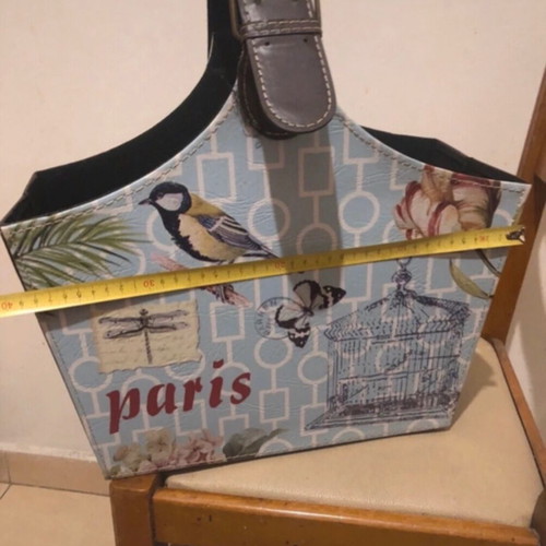 Storage case like new with decorative print