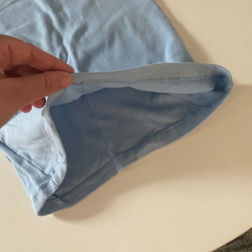 Cotton baby bodysuit like new for newborn (0-3 months)