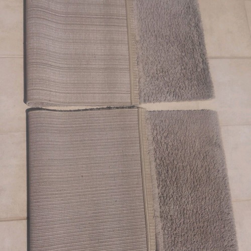 Bedroom rugs grey like new, set of 2 pieces