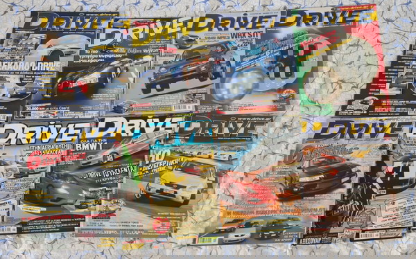 8 περιοδικά DRIVE