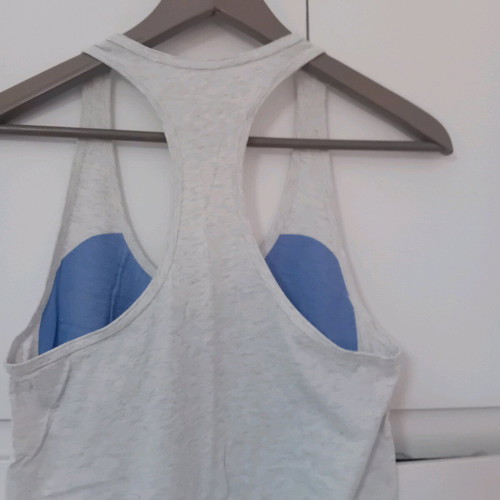 Nike sleeveless shirt small used