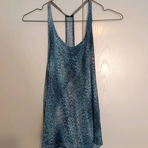 H&M athletic sleeveless top like new, blue, size S