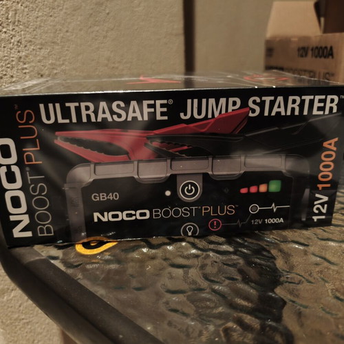 Noco Genius Boost Plus 12V 1000A car jump starter