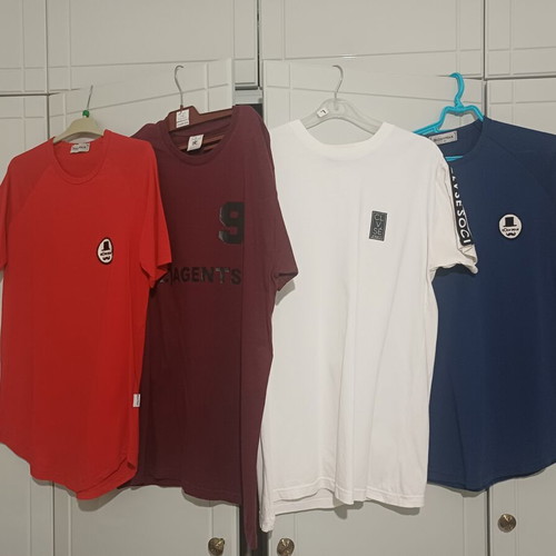 4 Medium T-shirts