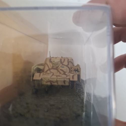 Sturmpanzer IV Brummbär model 1:72 new, collector's item