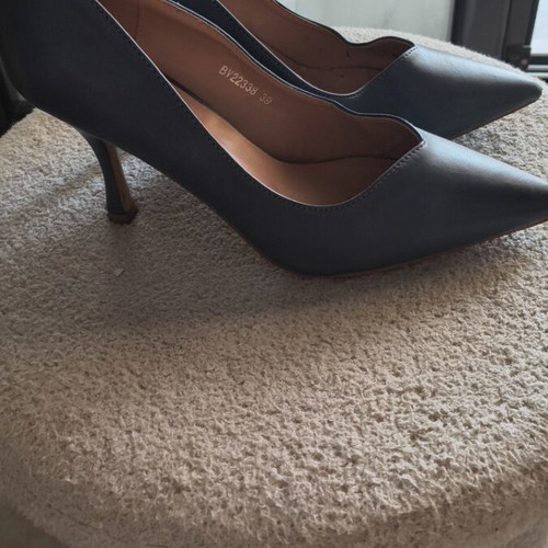 Women shoes like new, size 39, pumps