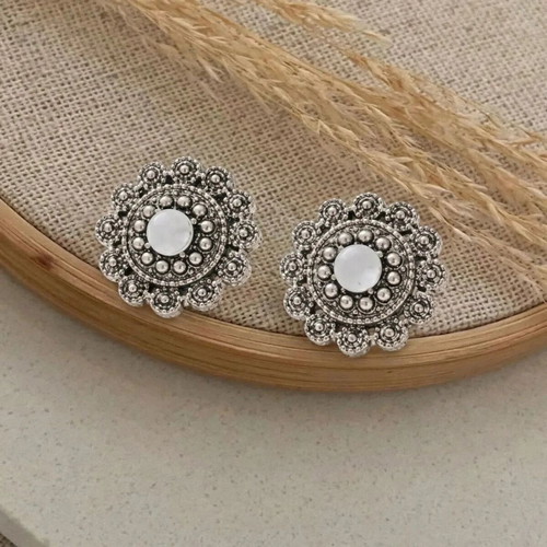 Handmade Vintage Style Silver Tone Floral Stud Earrings