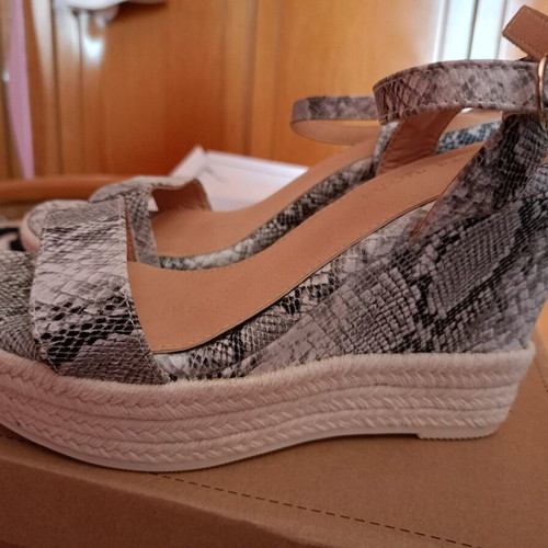 Platform sandals like new, white and grey, size 38