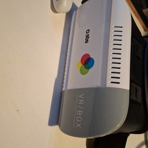 SBS VR Viewer 360 with wireless joystick like new
