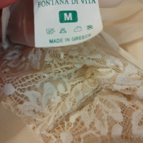 Fontana di Vita nightdress and robe set, soft yellow lace