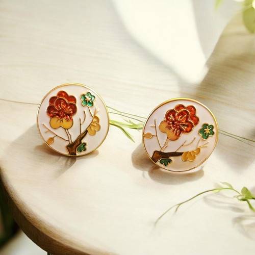Earrings new with floral designs, hypoallergenic brass, white and gold tone