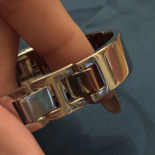 Fossil FS-2563 women's watch used, silver stainless steel cuff bracelet
