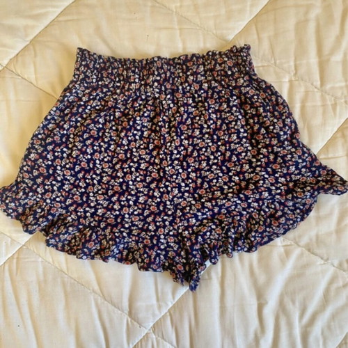 Hollister Ultra High Waisted Summer Shorts XS Romantic Floral Ruffle