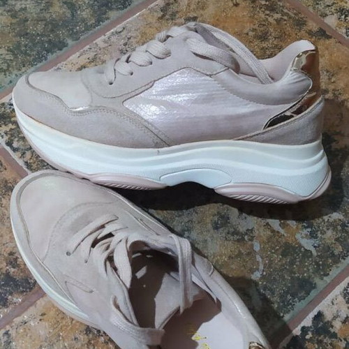 Women's pink athletic shoes new size 39
