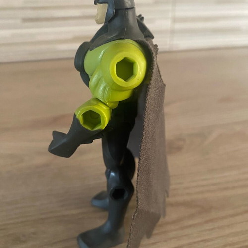 Batman miniature figure used with damages