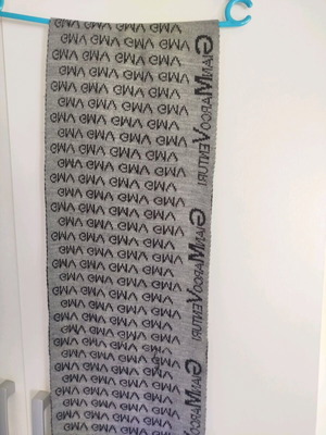 Unisex scarf used, black and gray