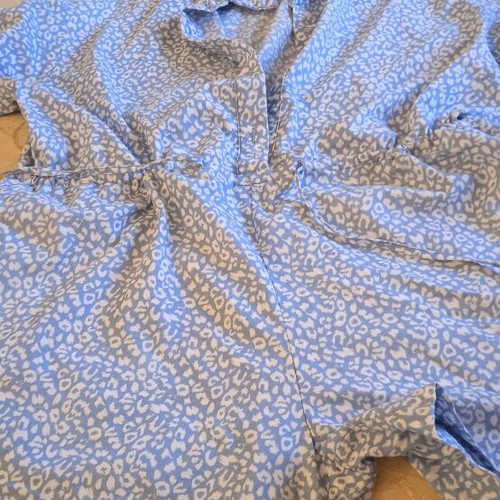 Shorts romper like new, 65% cotton, sizes small and medium, white and turquoise