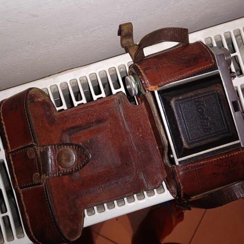 Kodak camera used, German origin collectible with case