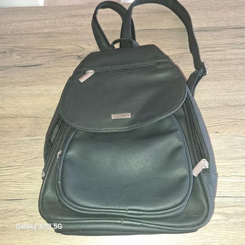 Stefano women's shoulder bag like new, black