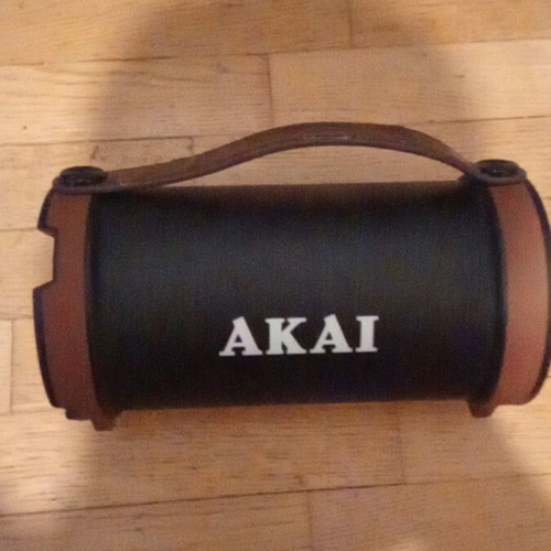 Akai speaker used with Bluetooth aux radio and SD card