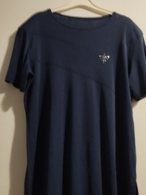 Women's blue blouse like new with discreet sequins