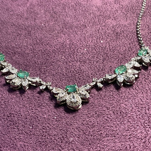 Silver necklace with natural emeralds and certificate of authenticity