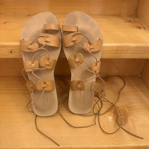 Leather sandals used, size 40, beige and brown