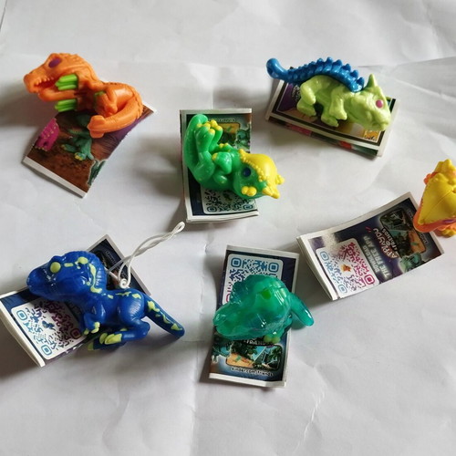 Kinder Jurassic dinosaur figures new set