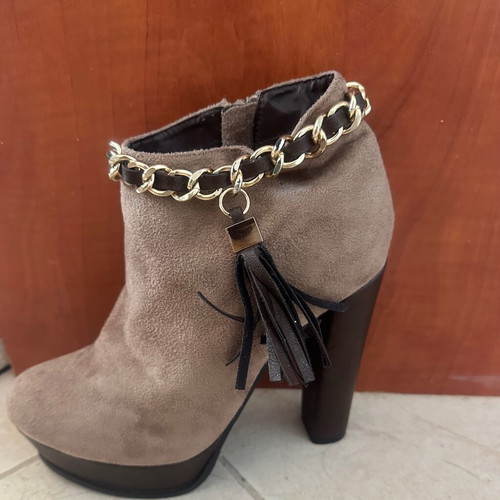 Paolo Bocelli ankle boots No39, suede and leather with gold chain