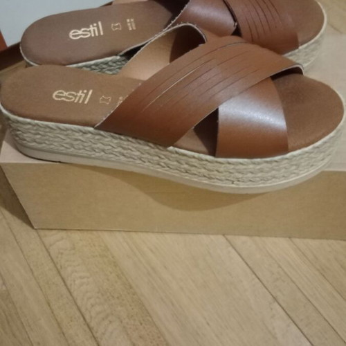 Estil leather platform sandals like new, beige and brown, size 37