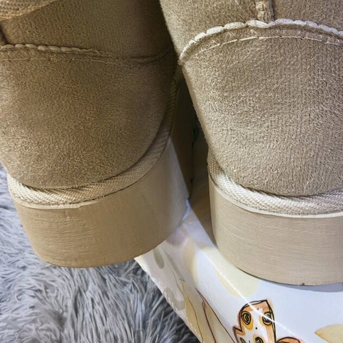 Boots with fur lining like new, beige, size 39