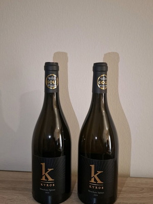 Kyros Winery Moschato Spinas wine bottles new, pack of 2