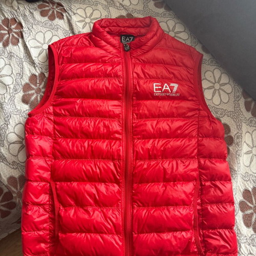 EA7 red sleeveless vest like new, size M