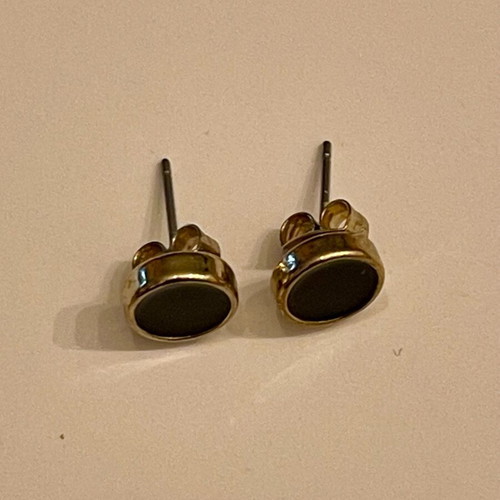 Earrings 2 pairs white and black