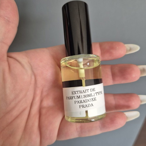 Prada Paradoxe type perfume 30ml new