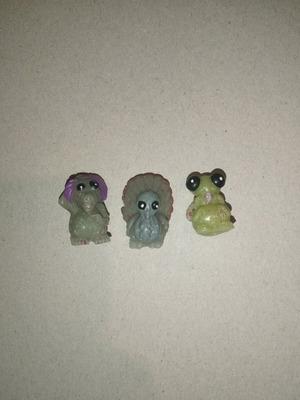 Trash Pack Zombie Series Special Edition like new, glow in the dark