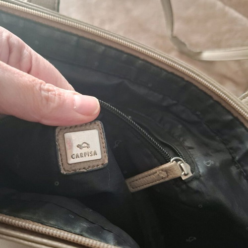 Carpisa shoulder bag like new, beige puro color