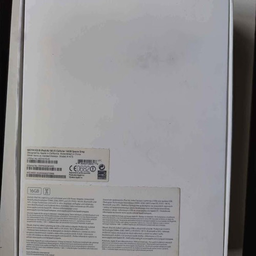 Ipad Air 2014 used, 9.7 inch screen, 16 GB