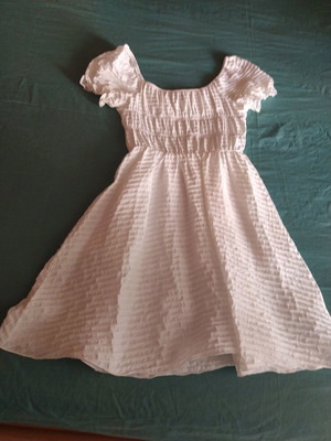 White dress above the knee with elastic shoulders and gathers new