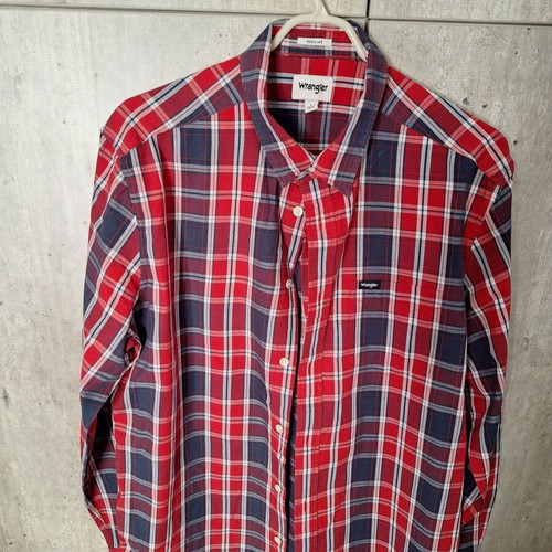 Wrangler plaid men's shirt large size like new, regular fit