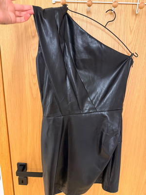 Zini boutique dress like new, black, size XL