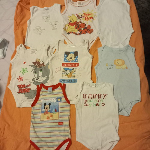 Baby sleeveless bodysuits pack of 8 used, 9-12 months